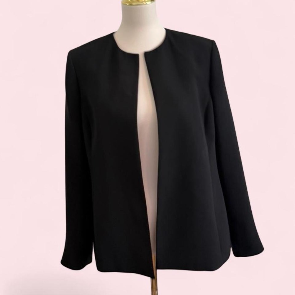 Le Suit Black Open-Front Collarless Blazer — Size 12